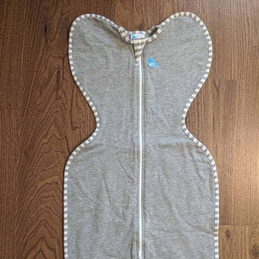 Love to Dream Swaddle Up medium nwot